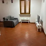 La Casa Del Geko Rosa Lucques